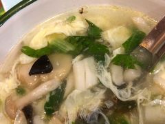 -闯关东东北农家菜(崂山石老人店)