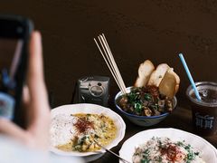 -CowCow其其·牛杂咖啡公司(六运店)