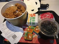 -麦当劳(卫星广场店)