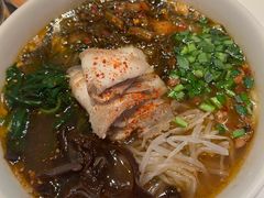 小锅米线-胡麻(静安嘉里店)