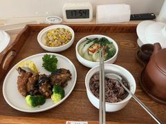 -雪梅月子中心(华侨城店)