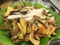 -野菌园·野生菌火锅首创第一家(关兴路总店)