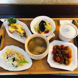 -大美母婴月子中心