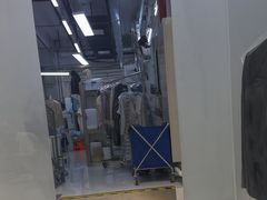 -福奈特洗衣洗鞋(宝华广场店)