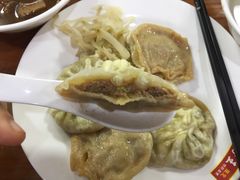 -陈寔包子王·卤煮小肠·京味小吃(龙潭店)