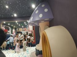 -MELAND CLUB亲子乐园·派对·餐厅(北京芳圆里ID MALL店)