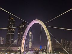 -南京眼步行桥
