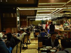 大堂-大中华希尔顿酒店-念自助餐·嗨啤·小龙虾