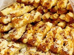 椰蓉拧花酥-爱德顺糕点食屋(利民道店)