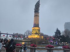 -人民防洪胜利纪念塔