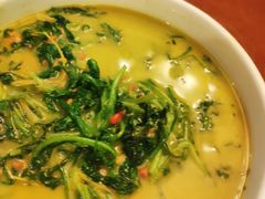 大虾碗干煮茼蒿-长春市茶啊衝饭店(南湖公园店)