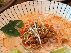 -Two Birds One Stone·一石二鸟(诚品生活店)
