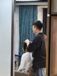 -Z.X HAIR SALON张新美业
