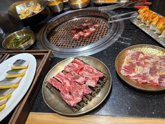 -韩烧牛中牛·甄选黑牛烤肉(黑金店)