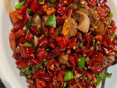 辣子花椒焖猪手-石涧故事·私房菜(紫云路店)
