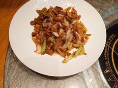 -娜仁图雅蒙古美食村(33小镇店)
