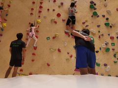 -ROCKPLUS攀岩馆(环宇城店)