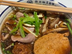 -镇南锅盖面馆(解放路店)