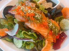 -Chom Cafe and Restaurant