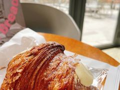 泡芙羊角-OUR Bakery(三里屯太古里店)
