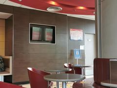 -麦当劳(展览路店)