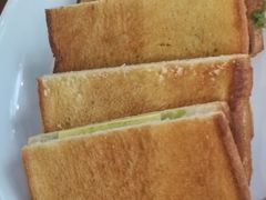 咖椰吐司-HELLO 27 意面·沙拉·帕尼尼