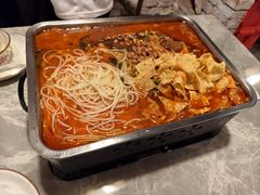-在巷子里的烤肉店·螺蛳粉烤鱼·牛蛙(和美城店)