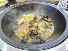 -边江铁锅炖鱼(振八街店)