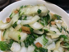 青菜烧油渣-人全到南京本帮菜馆(云锦路店)
