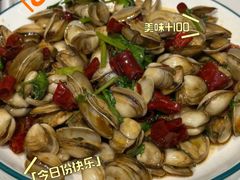 -嗨辣小聚·盘锦河蟹·海鲜烧烤龙虾(盘锦十年好店)