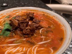 -粉八·云南米线·建水烧烤(常熟路店)