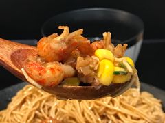 小龙虾拌面-贡梅老面馆·蟹粉面·无锡特色小吃(南长街主推店)