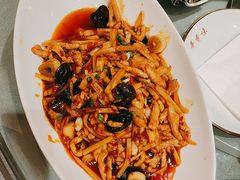 -辛香味烧鱼馆·非遗技艺·排骨红烧肉(光谷医药园店)