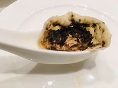 黑松露猪肉小笼包-鼎泰丰(德基广场店)