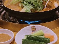 -喇喇排骨火锅·传统韩式脊骨汤(望京西园总店)