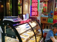 面包甜点陈列柜-同来顺烧烤餐厅(哈尔滨道店)