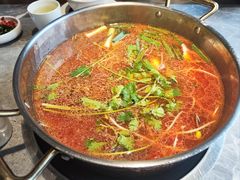 -野山舂·贵州现舂酸汤牛肉(民生路店)