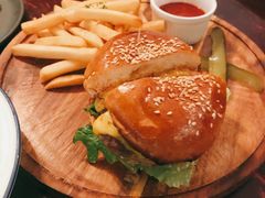 -羽深肉铺 Steak & Wine