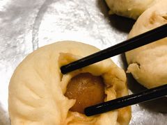 咸蛋黄超人包-老陶包子铺(南大西南村店)