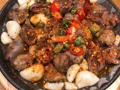 -老东镇啤酒屋海鲜加工·蒸汽海鲜·海鲜烧烤(台东店)