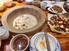 -滇香肴·云南菜蒸汽石锅鱼(云南北路店)
