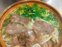 -花溪牛肉粉(八鸽岩店)