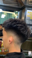 -海文先生国潮烫染男士理发馆