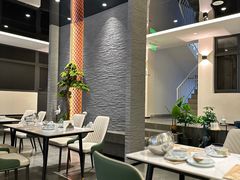 -何适山庄 ·可团建(水长城P2停车场店)