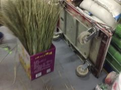 -锦绣大地生鲜食品厅(巨山路店)
