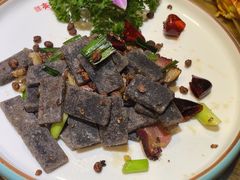 -亮欢寨酸汤鱼(沙冲路店)