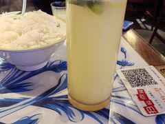 -川流不息·地道川菜·小龙虾(新松江路店)