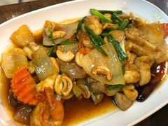 -Dang restaurant (patong phuket)