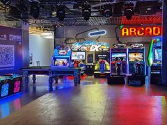 -世代星球·保龄球·镭战真人CS·团建(杨浦店)