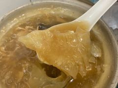 招牌花胶海参煲仔-添發碗仔翅美食